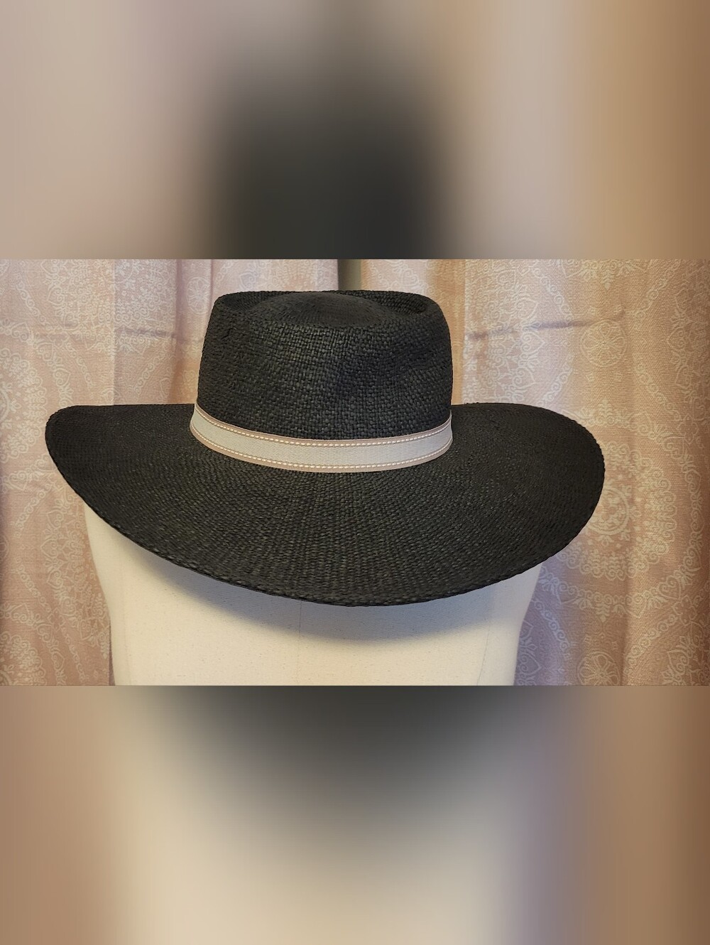 J.Crew Classic Wide-Brim Black Straw Hat with Beige Trim S-M NWT